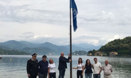 Al lido di Gozzano sventola (per la quarta estate) la Bandiera Blu