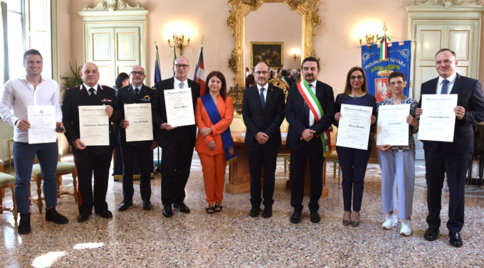 Lo Stato dice “grazie” a sei novaresi speciali