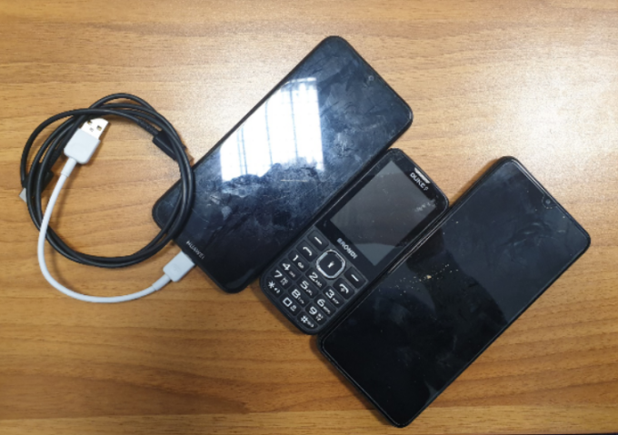 Novara microcamere e microfoni all’esame per la patente: sgominata associazione a delinquere