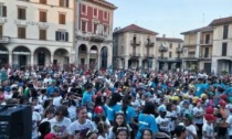 Piazza Cavour di Trecate invasa dai bambini del Grest