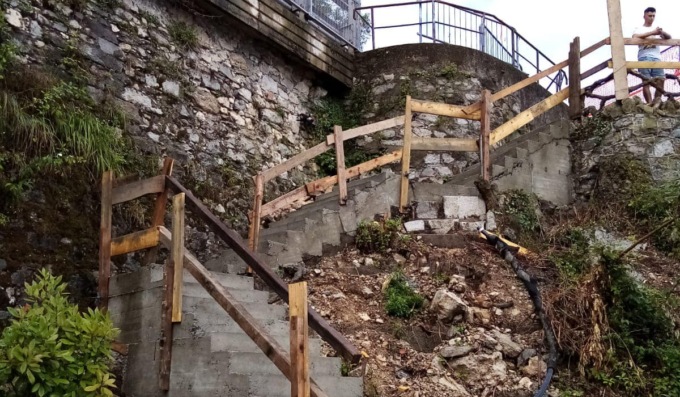 Ultimata la scala di accesso tra la Statale del Sempione e Le Rocchette