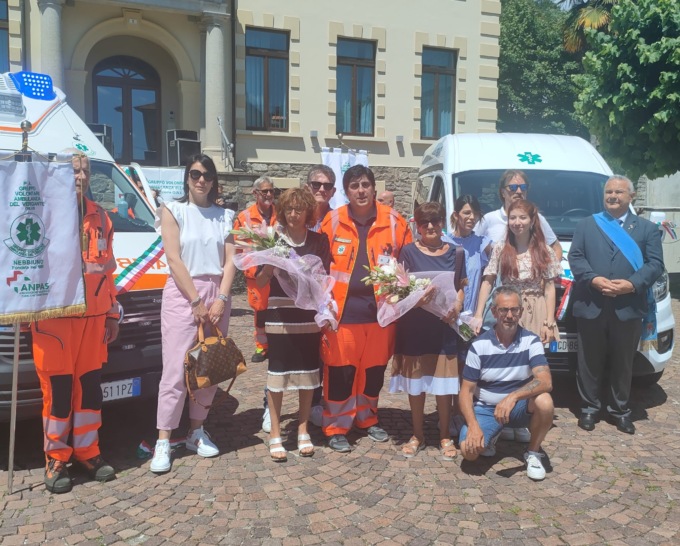 Il Gruppo Volontari Ambulanza del Vergante ha inaugurato due nuovi mezzi