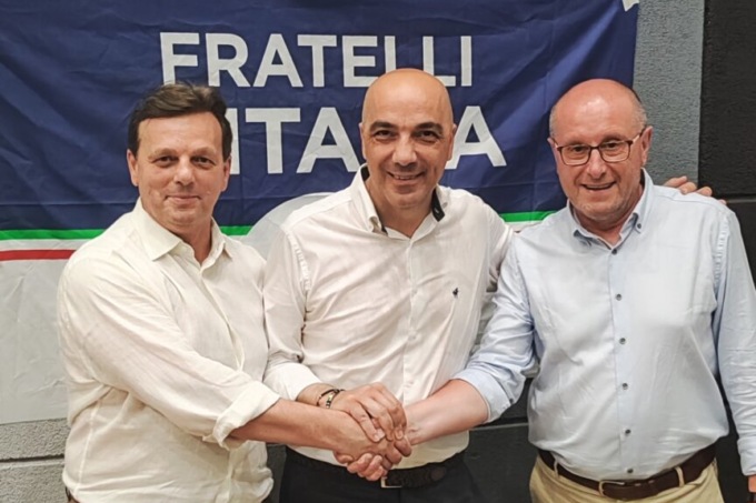Oleggio: l’ex sindaco Marcassa passa a Fratelli d’Italia