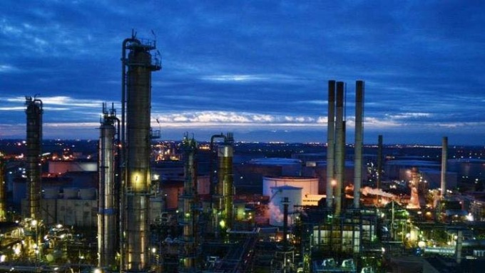 Trecate: domani mattina la simulazione dei sistemi di allarme del polo petrolchimico