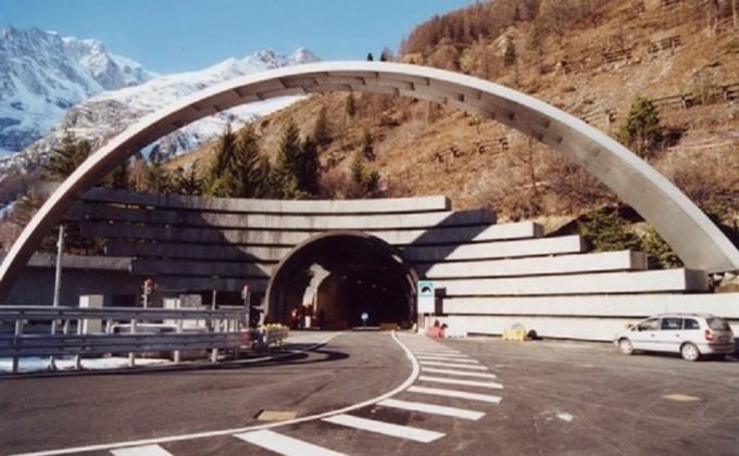Traforo del Monte Bianco chiuso per lavori.. che dureranno 19 anni
