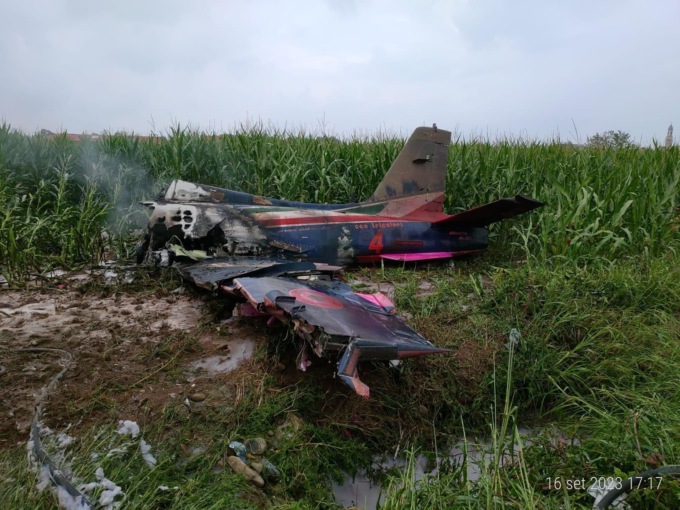 Un aereo precipita durante una prova delle Frecce tricolori e muore una bimba di 5 anni