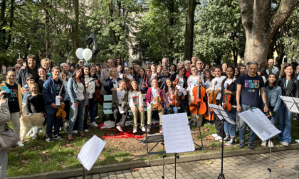 Ora a Novara c'è una panchina per ricordare che "siamo tutti musica"