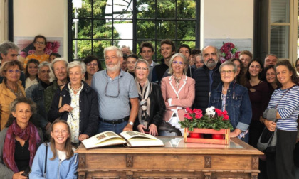 La famiglia Cicogna in visita ufficiale alla storica villa trecatese