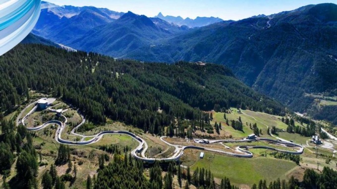Olimpiadi invernali 2026: per le gare di bob il Piemonte propone la pista di Cesana