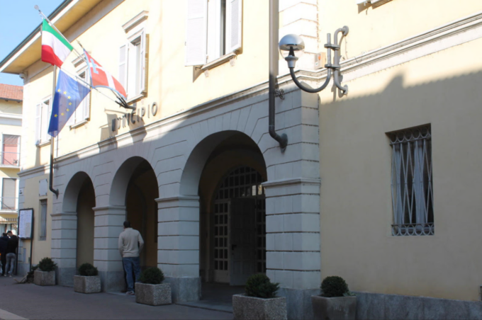 A Romentino si cerca di mettere un freno agli schiamazzi notturni