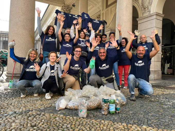 Plastic Free Novara: 5 kg di mozziconi raccolti in una mattina