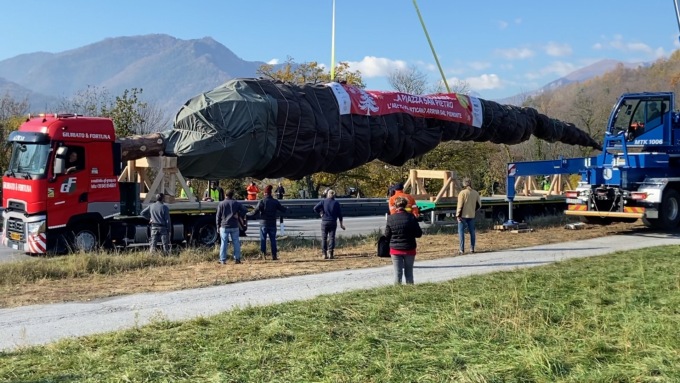Partito dal Piemonte, per la prima volta, l’albero di Natale per il Papa