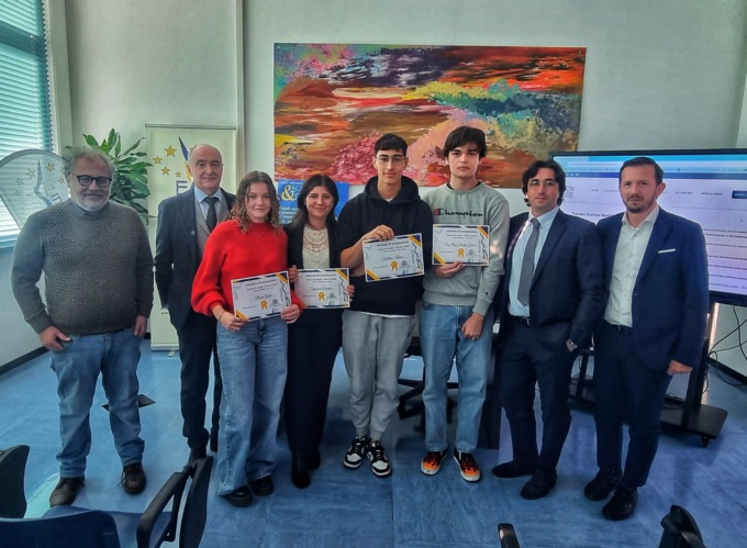 Quattro borse di studio per l’Istituto “Mossotti” di Novara