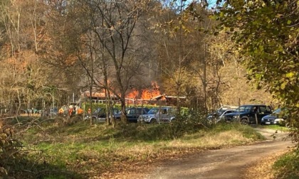 Distrutta dalle fiamme la casetta dei cacciatori a Soriso