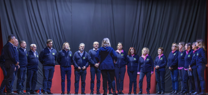 Alla 27^ Rassegna di cori alpini e popolari di Arona 130 voci unite nel segno della solidarietà