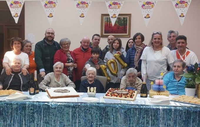 Auguri a Pierina: 101 anni e ancora tanta voglia di fare