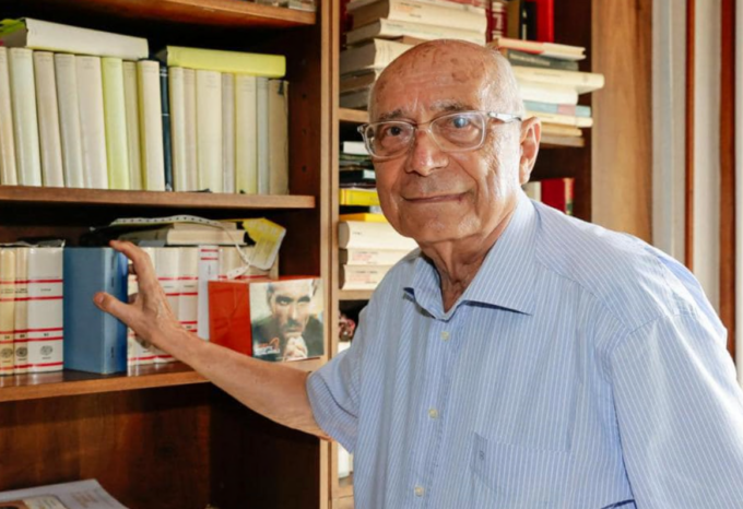 L’addio di Novara al prof Malvezzi, storico preside e uomo di cultura
