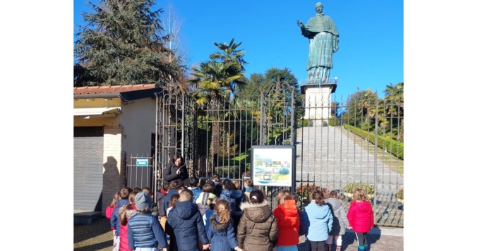 Scuola dell’infanzia di via Piave ad Arona: tra escursioni nei boschi e orti didattici