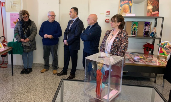 All’Archivio di Stato brilla la “stella” di Barbie tra disegni “made in Novara” e bambole – FOTO e VIDEO