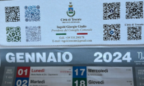 Calendari "politici" distribuiti ai bimbi, il presidente del consiglio si scusa