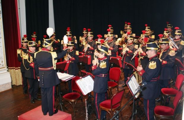 La Banda dei Vigili del fuoco in concerto per aiutare i bimbi malati