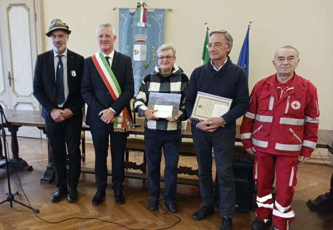 Il premio “Meinese dell’anno” al dottor Campiotti