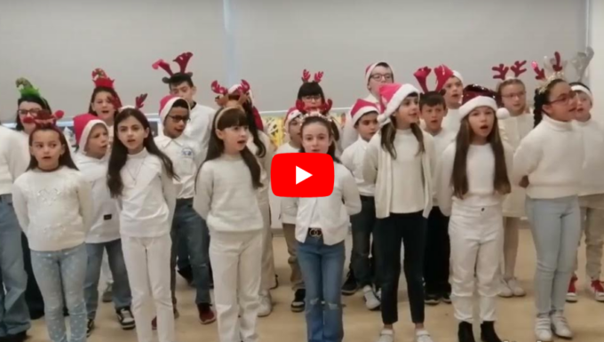 Caro Babbo Natale, la canto per bene: i video dello primaria di Pombia