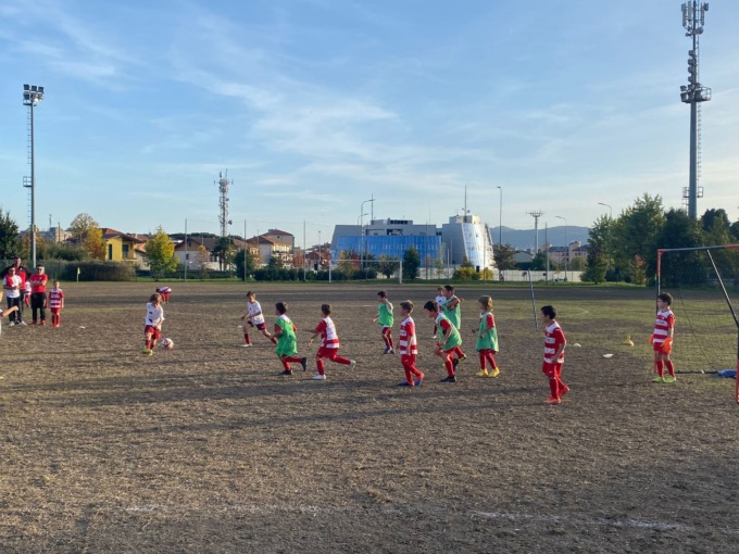 Riqualificazione campo di calcio del Voluntas Suna: aggiudicata la gara