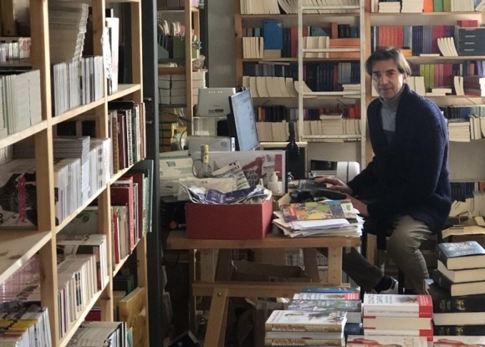Fabio Lagiannella, titolare della Libreria Mondadori Arona, vince “l’Oscar” di libraio dell’anno