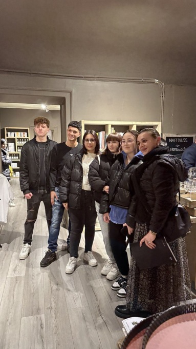 Gioielli creati dagli scarti delle aziende con gli studenti dell’Enaip di Borgomanero