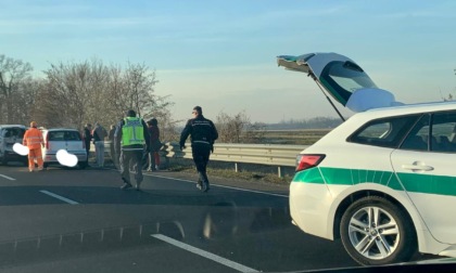 Incidente sulla Statale 32: code tra Bellinzago e Cameri