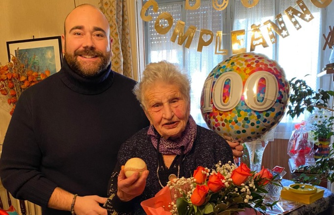 100 anni per la novarese Bettina Bernardini Giovaninetti, appassionatissima di baseball