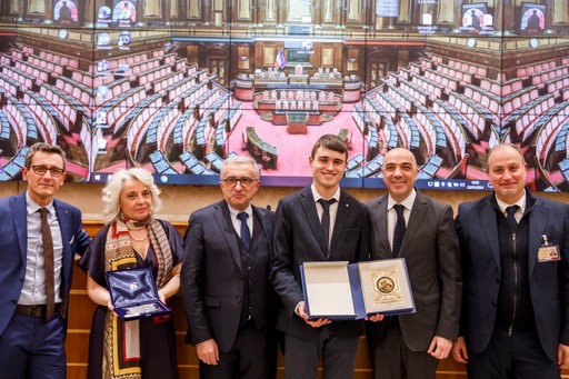 Parkinson Detector: studente novarese accolto in Senato per la sua invenzione