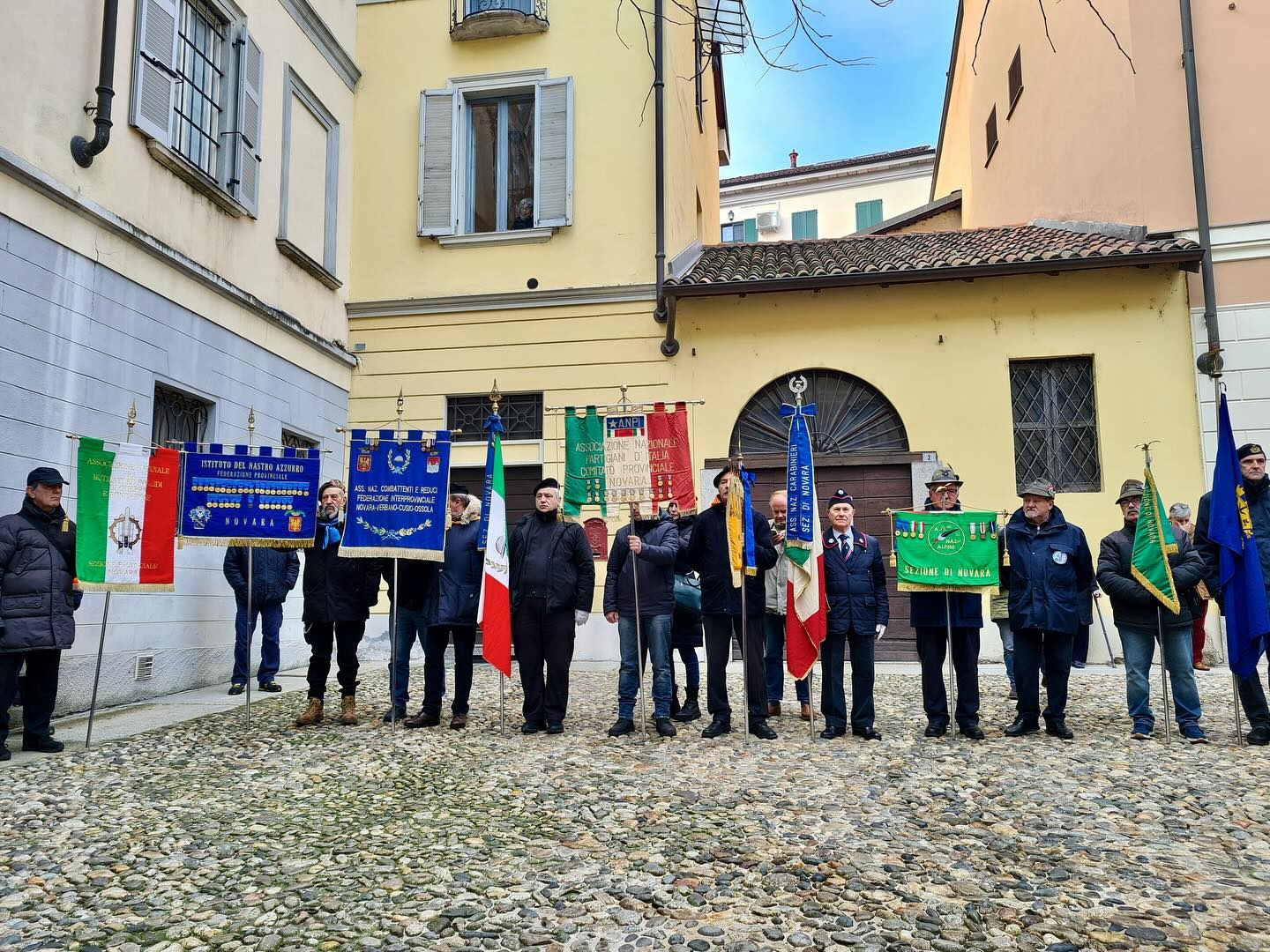 totem della memoria novara 2