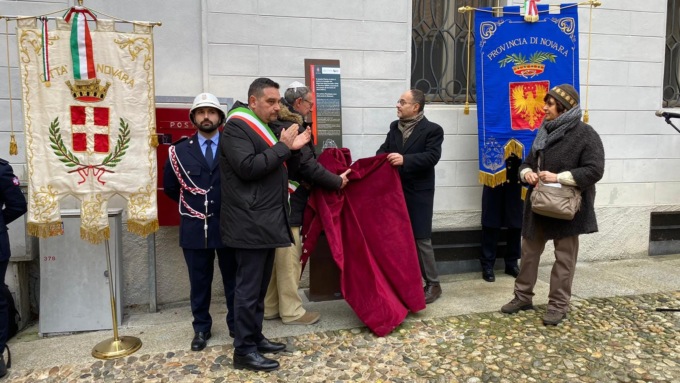 Novara ha inaugurato il “Totem della Memoria”