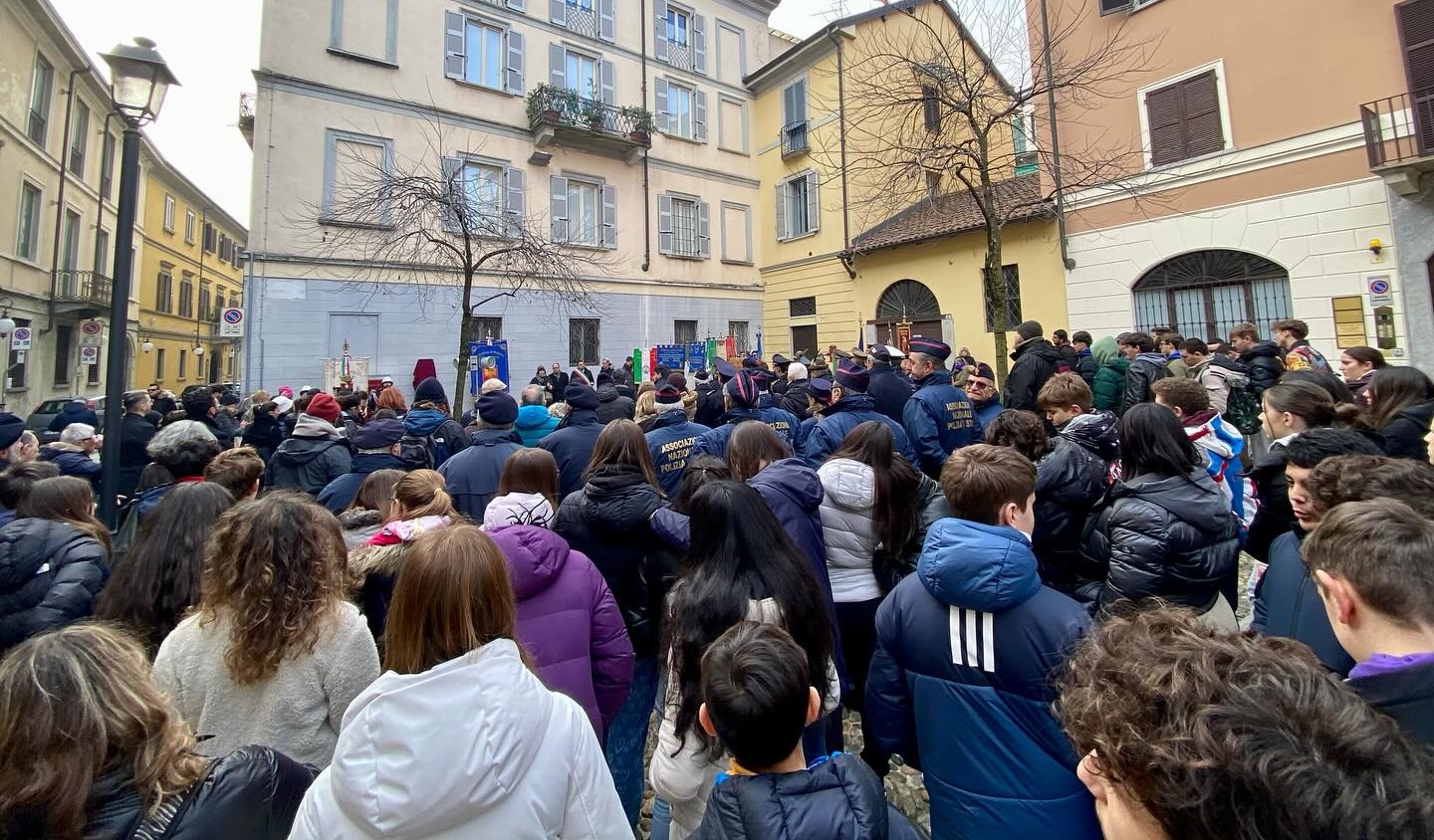 totem della memoria novara