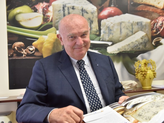Antonio Auricchio: “Il Gorgonzola colorato non esiste”