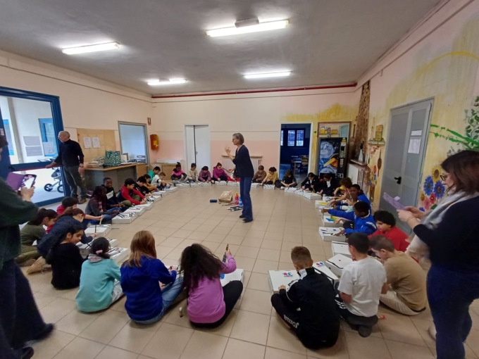 Cumuli che crescono: tra arte collaborative ambientale e laboratori gli studenti novaresi a scuola di clima
