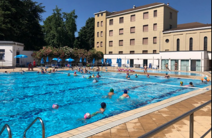 La piscina comunale di via Solferino di nuovo senza gestore