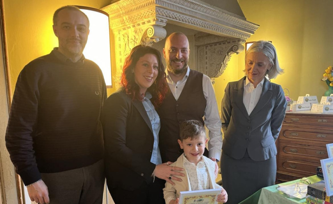 A Trecate la biblioteca premia i suoi “super lettori”: il più assiduo ha 5 anni