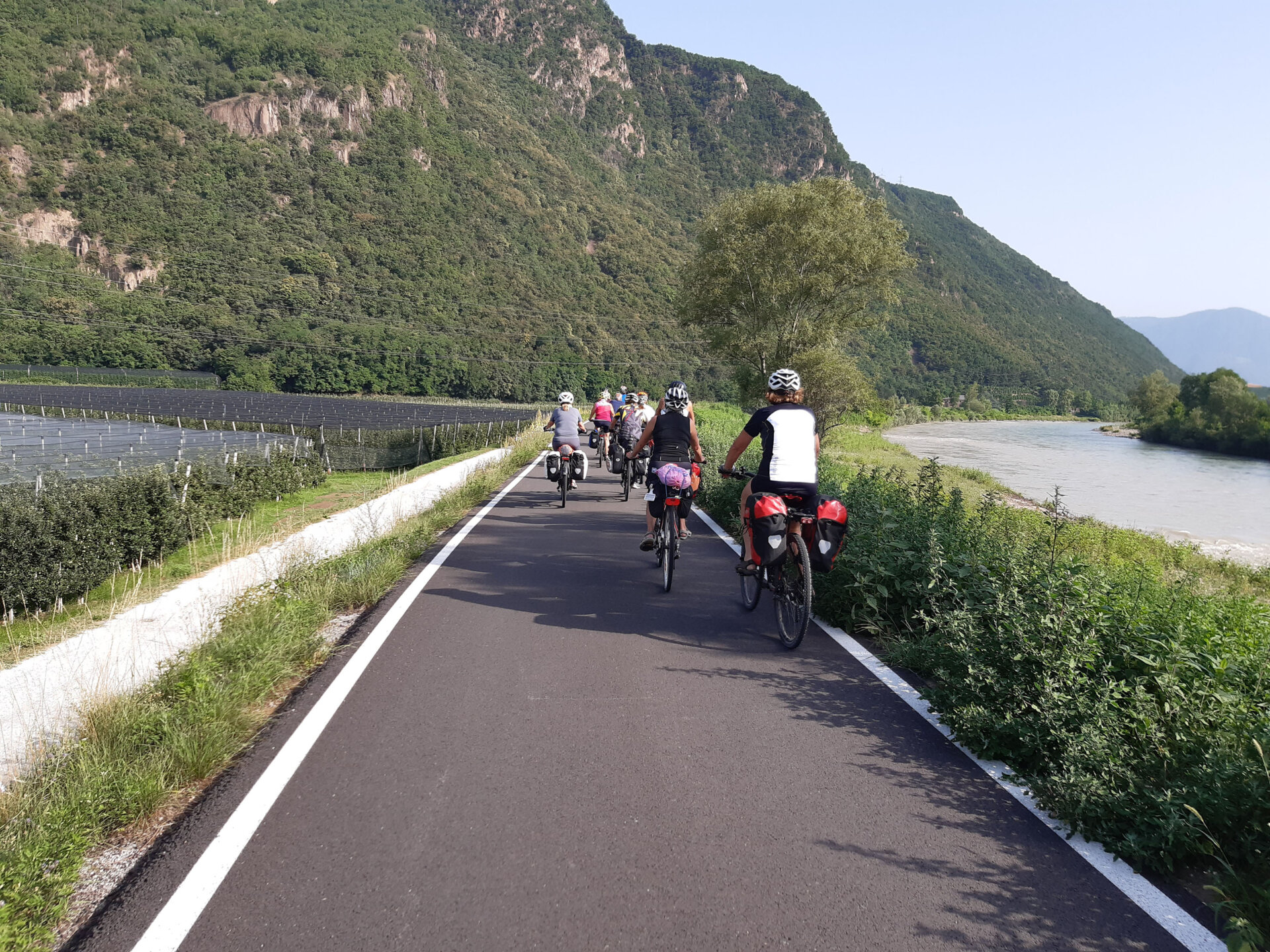 FIAB_EuroVelo_7_Ciclovia_del_Sole_Lungo_Adige_tra_Ora_e_Bolzano_crediti_AntonioDallaVenezia