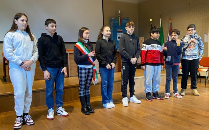 A Galliate proclamato il primo consiglio comunale dei ragazzi