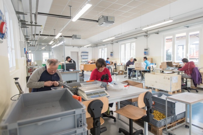 “La Fabbrichetta” di Arona è in servizio: 15 gli occupati e 80 studenti coinvolti