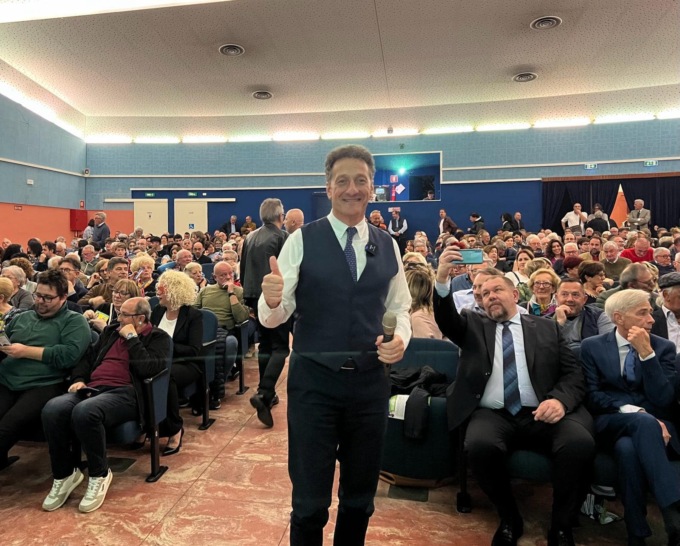 Arona presentata la lista di Alberto Gusmeroli