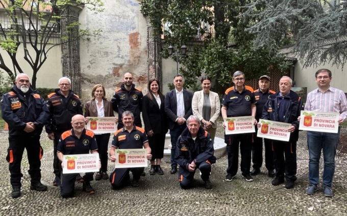 Protezione civile: consegnati gli adesivi per i mezzi acquistati con il bando