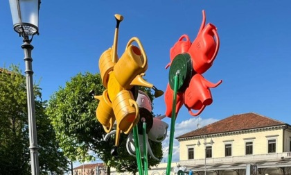 Nuove istallazioni davanti alla stazione di Novara: sono le "Culture" di Bonomi