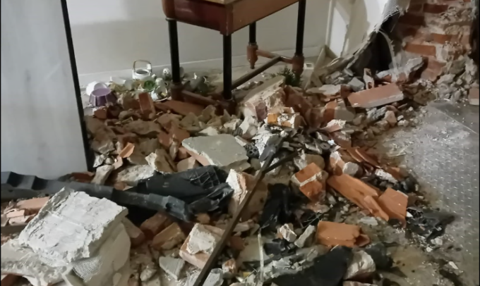 “Il mio negozio distrutto da un’auto: è stata come un’esplosione”