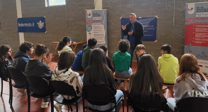 Il novarese De Gregori nel Cuneese per parlare ai ragazzi di educazione stradale