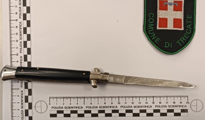 Fermato per un incidente lo scoprono ubriaco e con un’arma: denunciato a Trecate