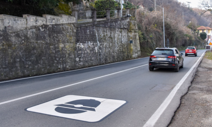 Il commissario spegne l’autovelox tra Arona e Meina